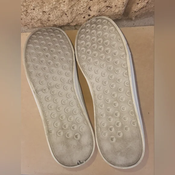 Tretorn White Sneakers - Picture 6 of 8